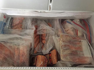 冷凍庫ではものを立てて保存