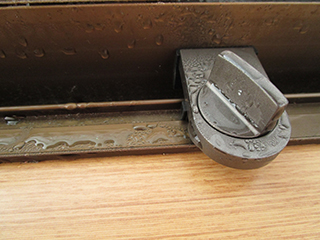 サッシや網戸も合わせてきれいに