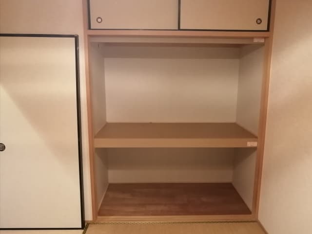 押し入れを収納場所から、インテリアに