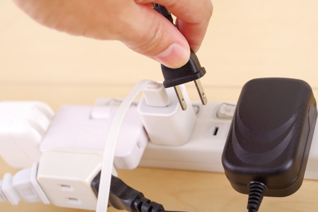 不使用の電源プラグを外しておくと省エネに