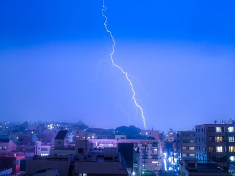 停電、感電だけじゃない、落雷から命と家電を手軽に守る住まいの対策