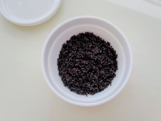「コーヒーカス×保冷剤」で驚きの消臭・除湿パワー