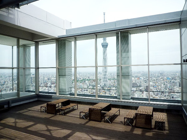 展望ラウンジ（屋上）