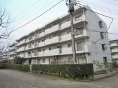 エステート鶴牧３物件写真